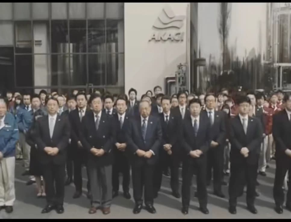 ₹7 పెంపుకు టీవీలో క్షమాపణలు: 25 ఏళ్ల తర్వాత జపాన్ ఐస్‌క్రీమ్ కంపెనీ అనూహ్య నిర్ణయం